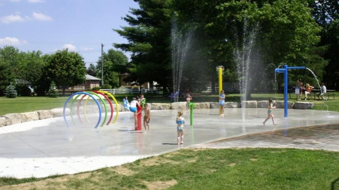 middlesex township splash pad hours